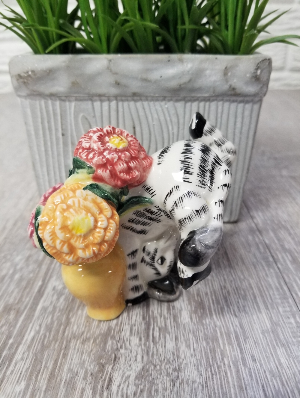 Tumbling Zebra Figurine - Picture 4 of 7